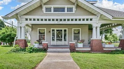 407 E Nashville Street Pembroke KY 42266