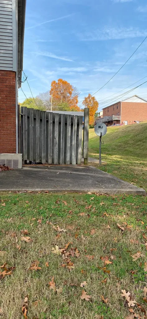 1510 W Knollwood Circle Clarksville TN 37043