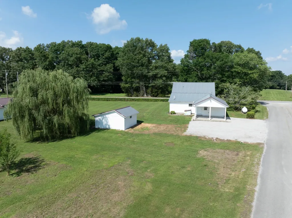 6606 Old Tullahoma Road Winchester TN 37398
