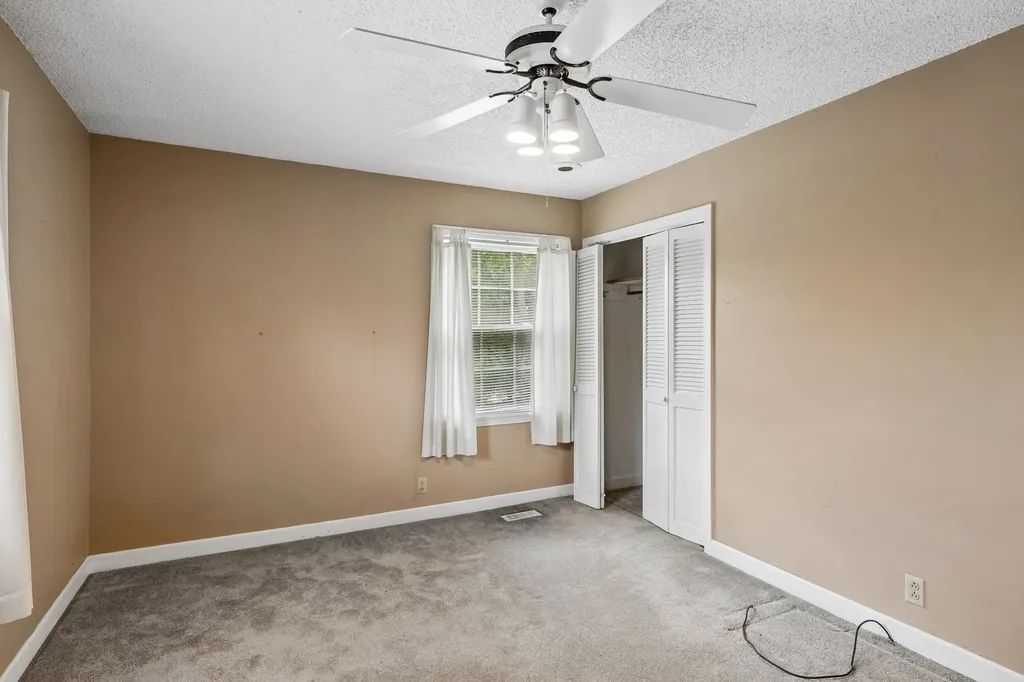 902 W Cynthia Trail Goodlettsville TN 37072