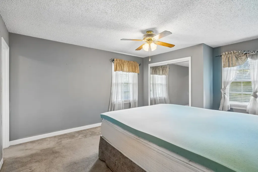 902 W Cynthia Trail Goodlettsville TN 37072