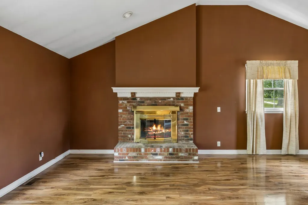 902 W Cynthia Trail Goodlettsville TN 37072