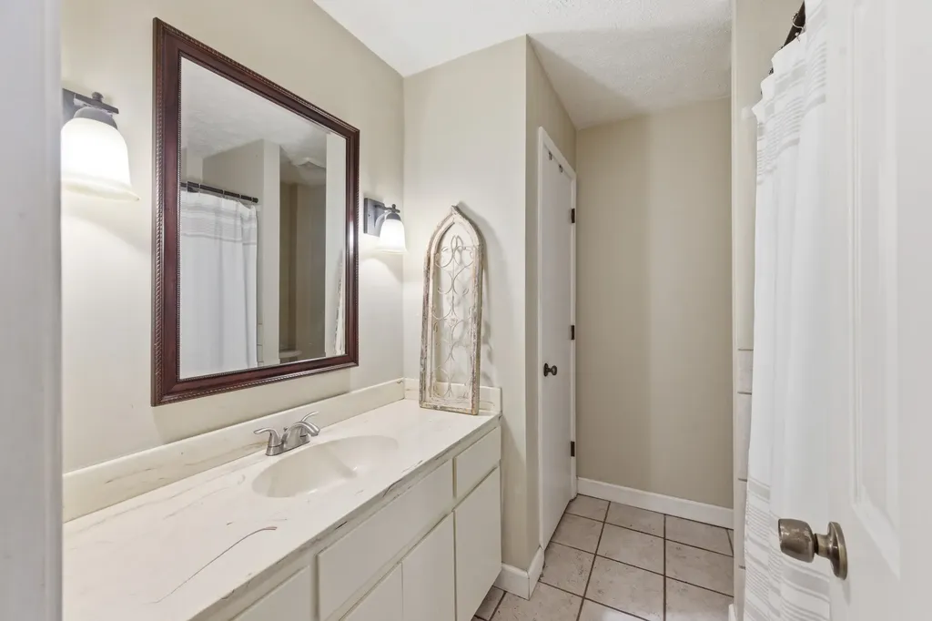 657 Sneed Road, W Franklin TN 37069