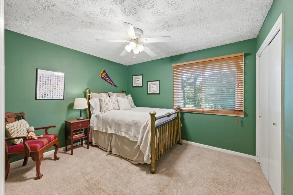 657 Sneed Road, W Franklin TN 37069