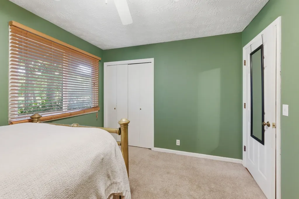 657 Sneed Road, W Franklin TN 37069