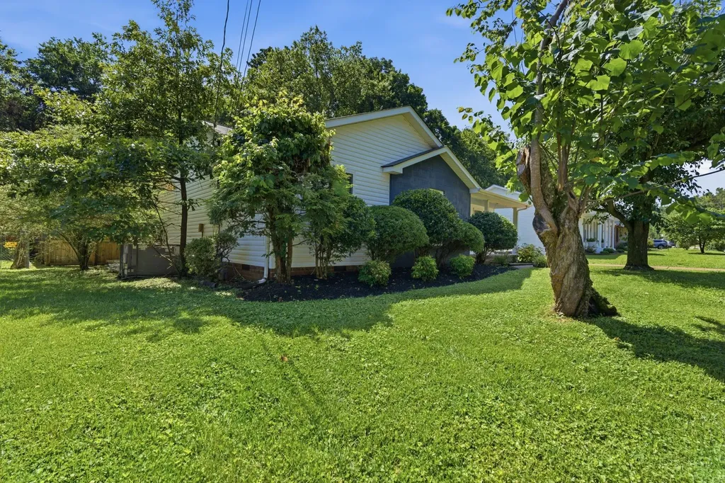 3056 Reelfoot Drive Nashville TN 37214