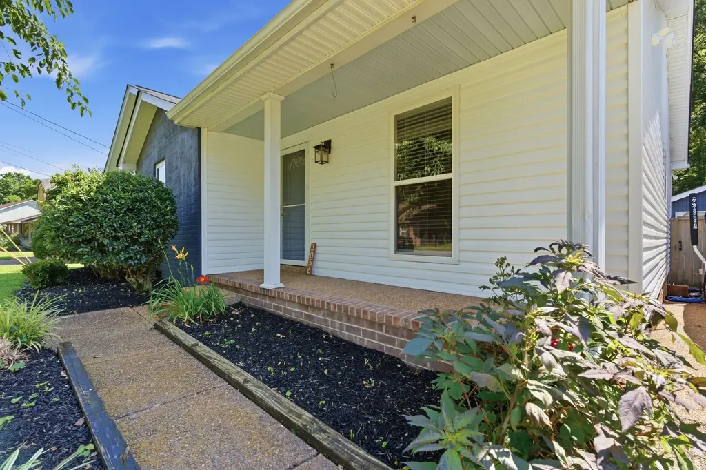 3056 Reelfoot Drive Nashville TN 37214