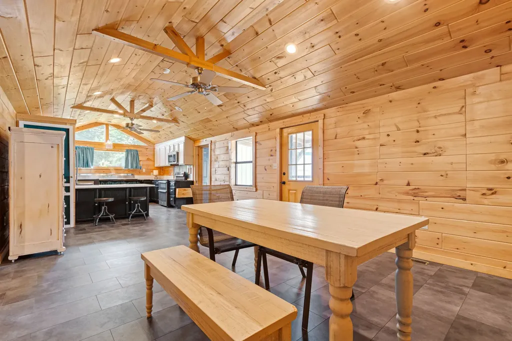 5490 Old Mill Creek Road Nunnelly TN 37137