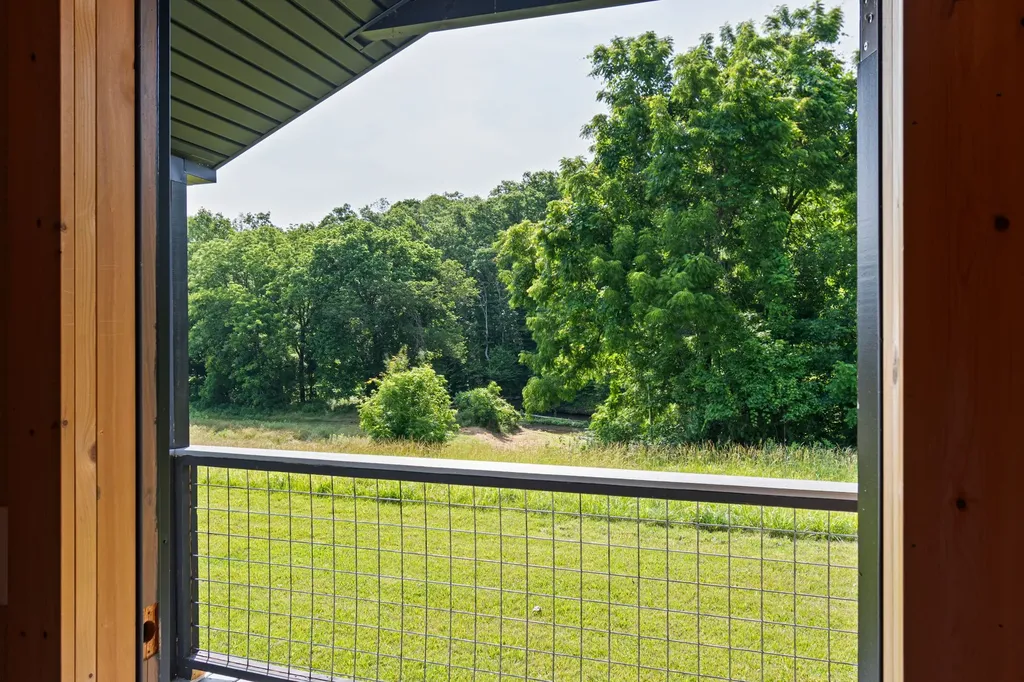 5490 Old Mill Creek Road Nunnelly TN 37137