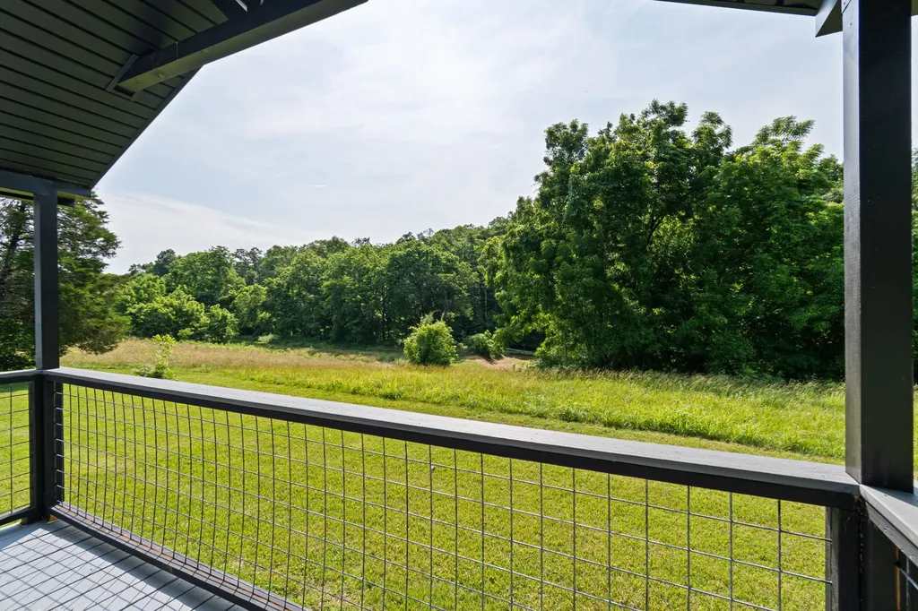 5490 Old Mill Creek Road Nunnelly TN 37137