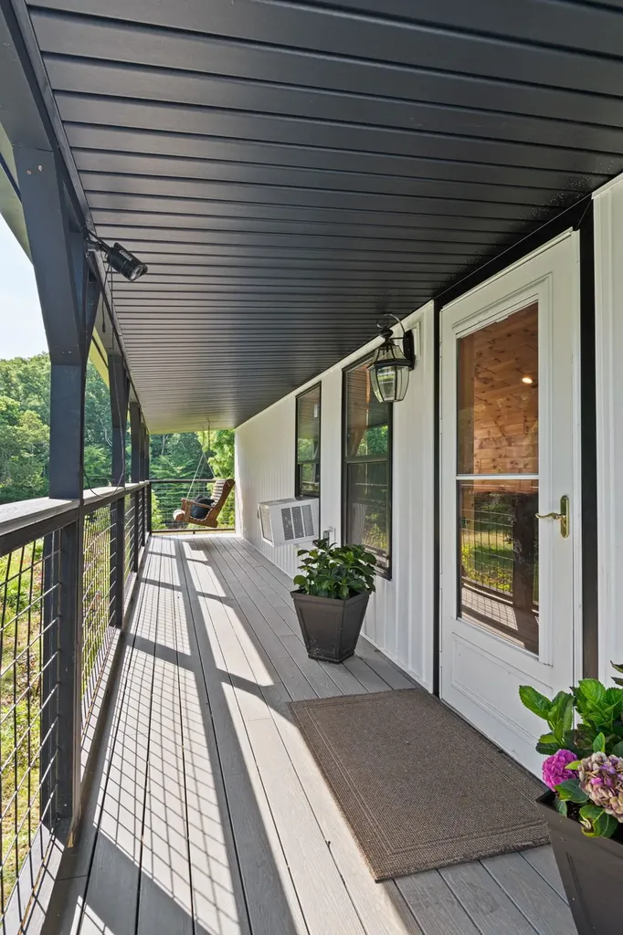 5490 Old Mill Creek Road Nunnelly TN 37137