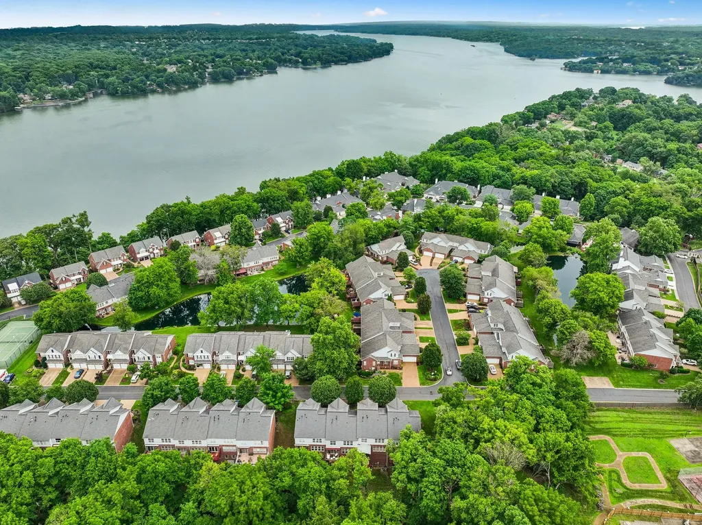 231 Green Harbor Road Old Hickory TN 37138