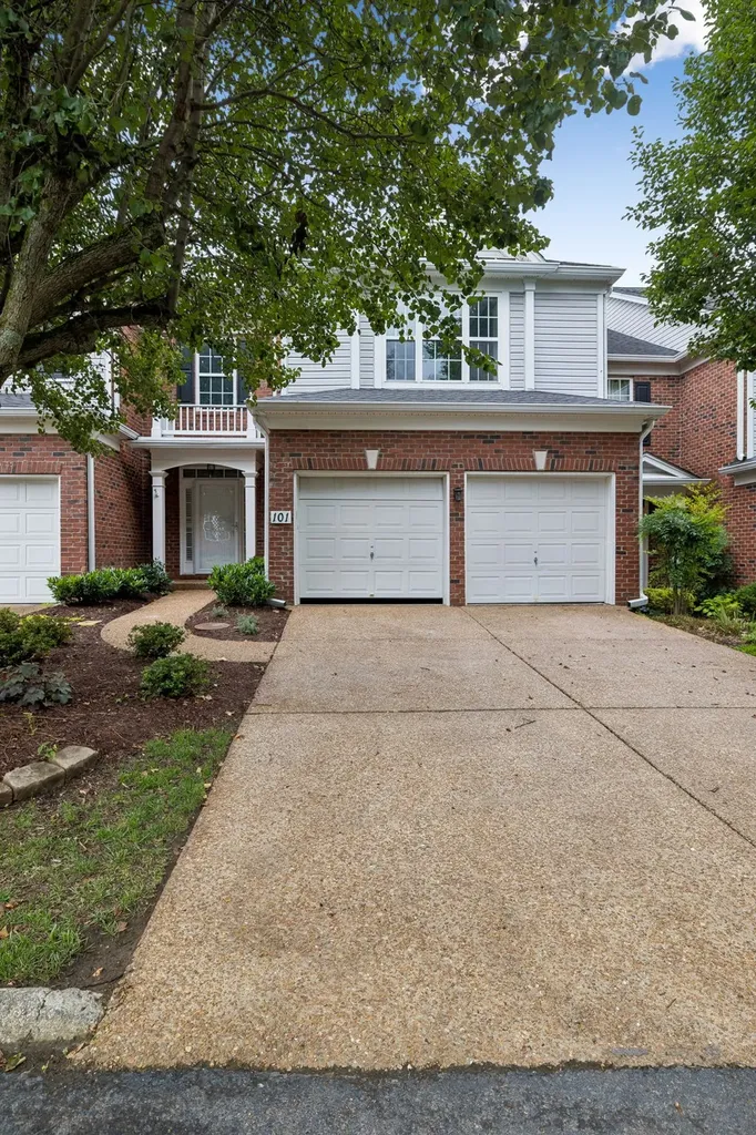231 Green Harbor Road Old Hickory TN 37138