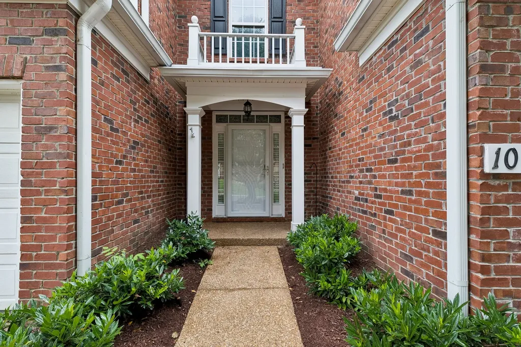 231 Green Harbor Road Old Hickory TN 37138