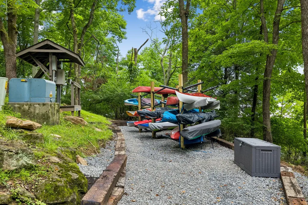 231 Green Harbor Road Old Hickory TN 37138