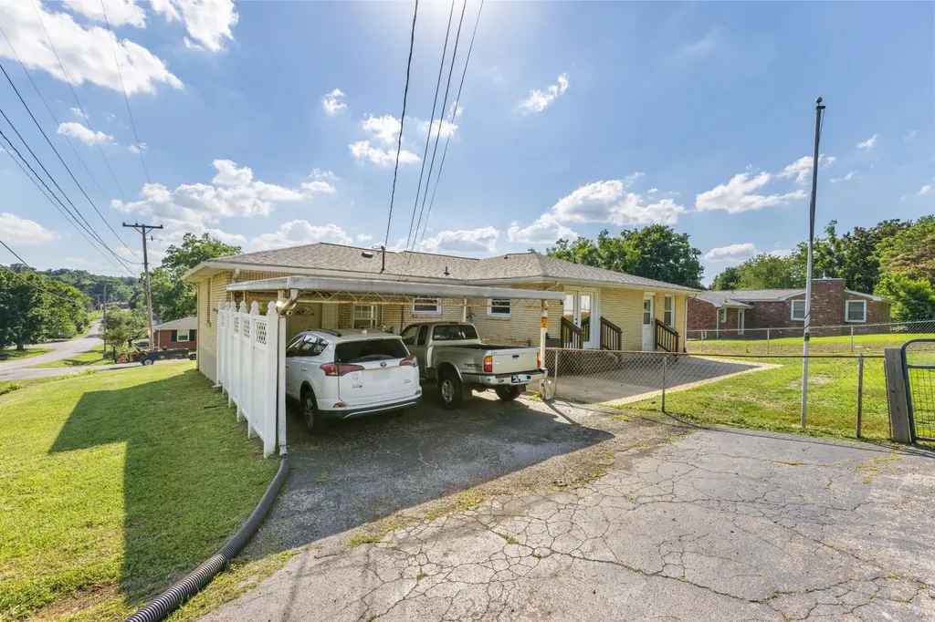 227 Bonnaridge Drive Hermitage TN 37076