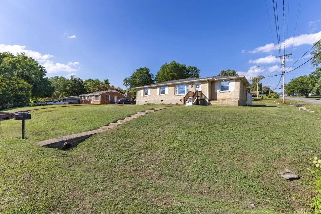 227 Bonnaridge Drive Hermitage TN 37076