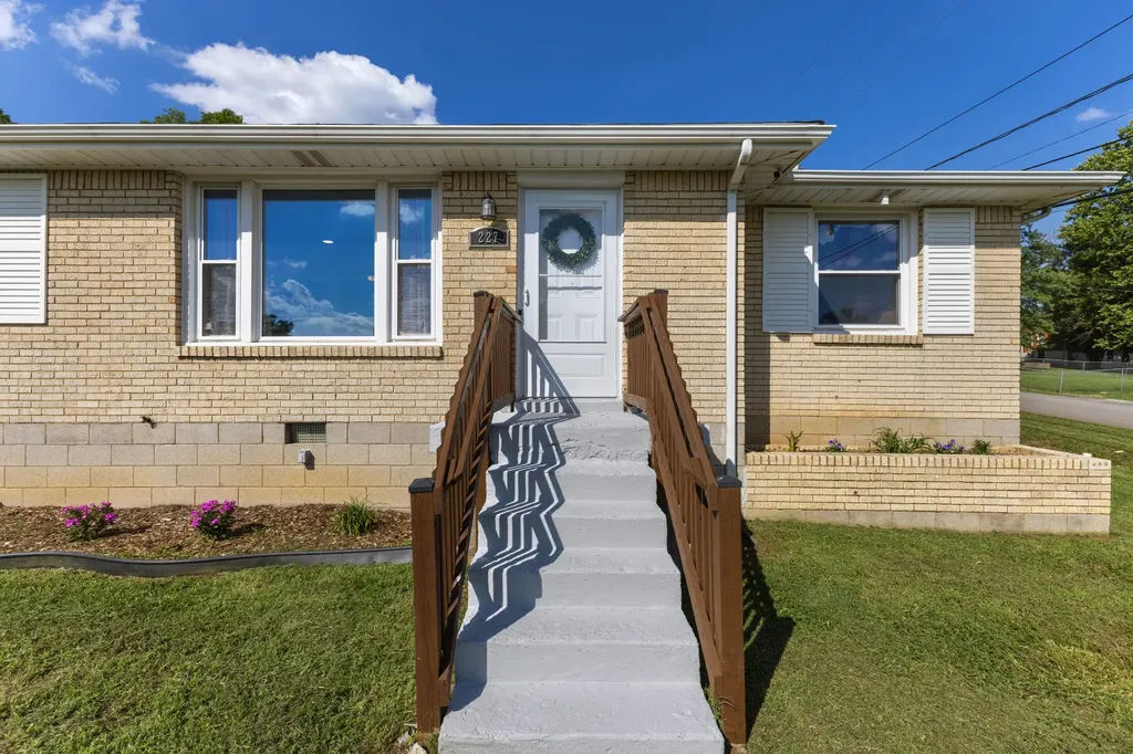 227 Bonnaridge Drive Hermitage TN 37076
