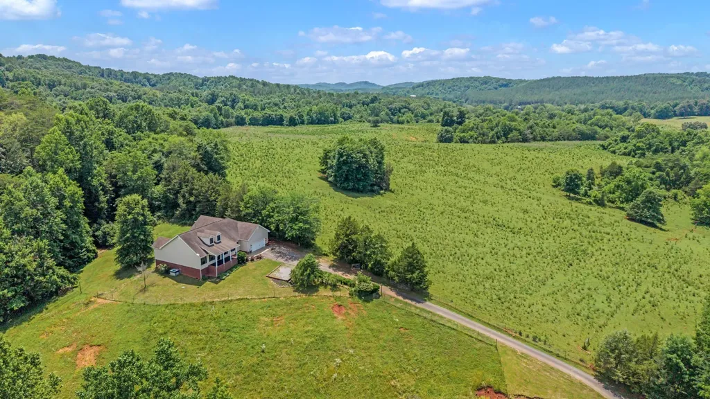 128 County Road 755 Riceville TN 37370
