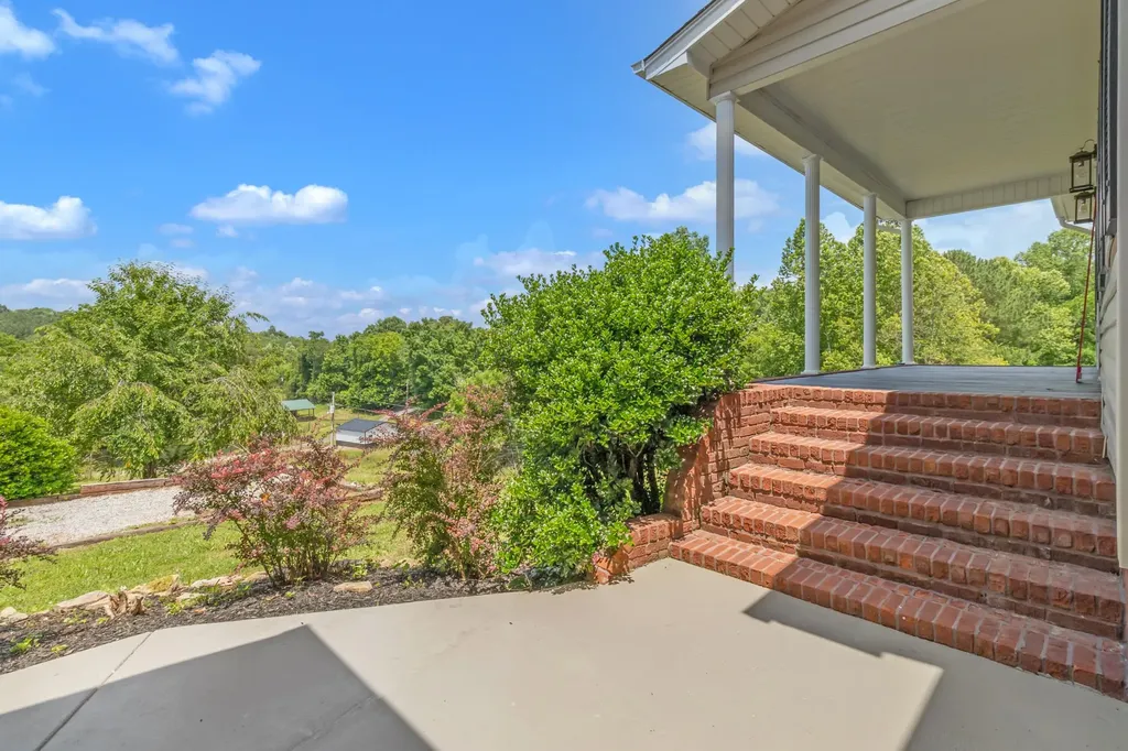 128 County Road 755 Riceville TN 37370