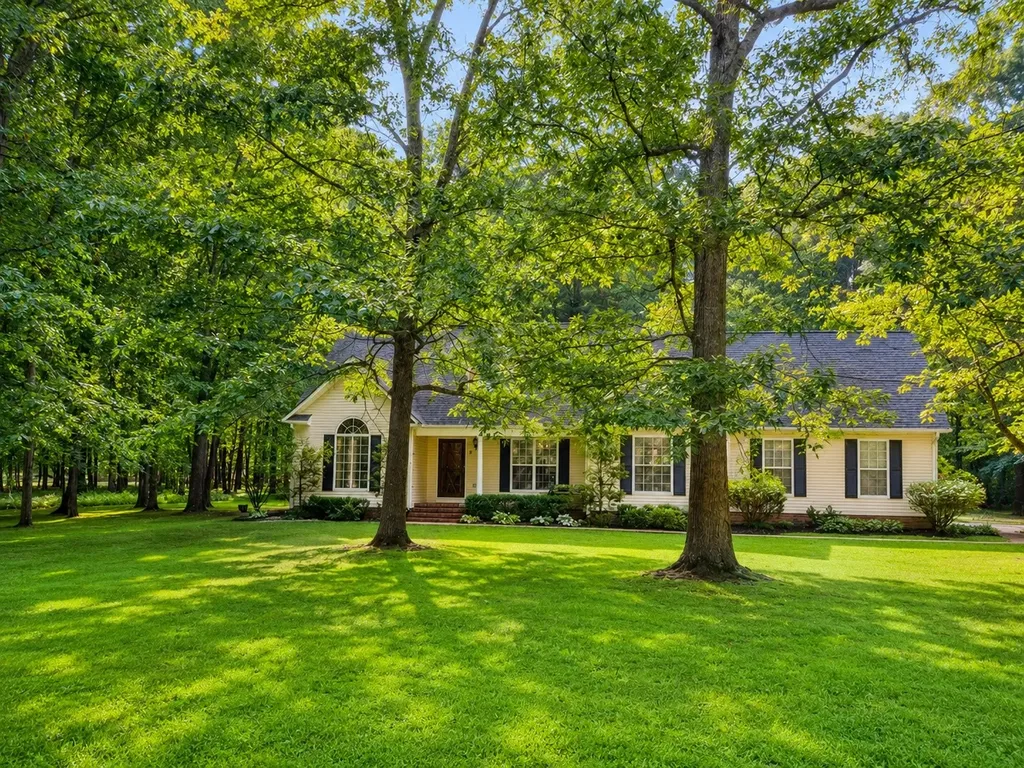 5 Woodland Circle Lawrenceburg TN 38464