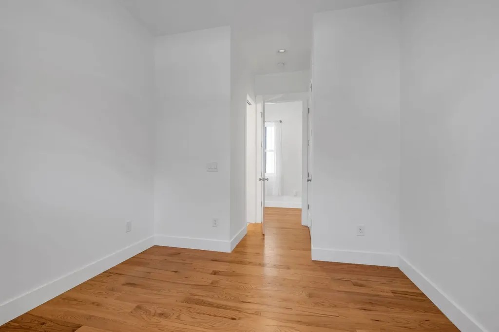 1016B 13th Ave, S Nashville TN 37212