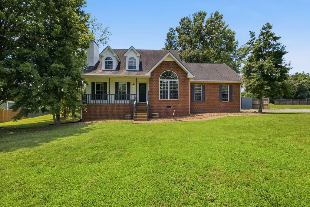 7301 W Cook Road Springfield TN 37172