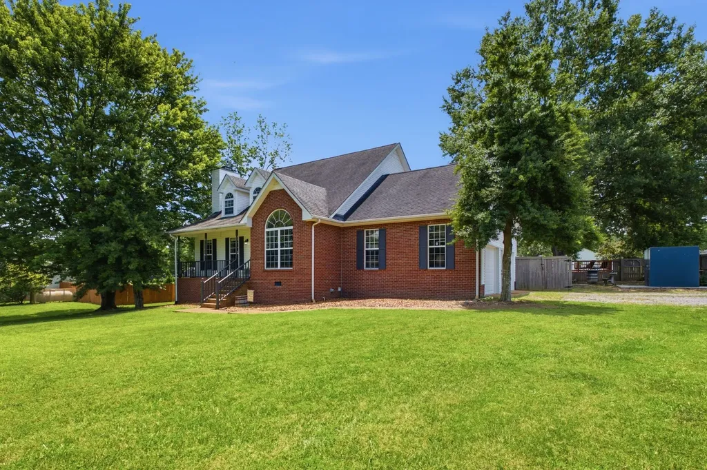 7301 W Cook Road Springfield TN 37172