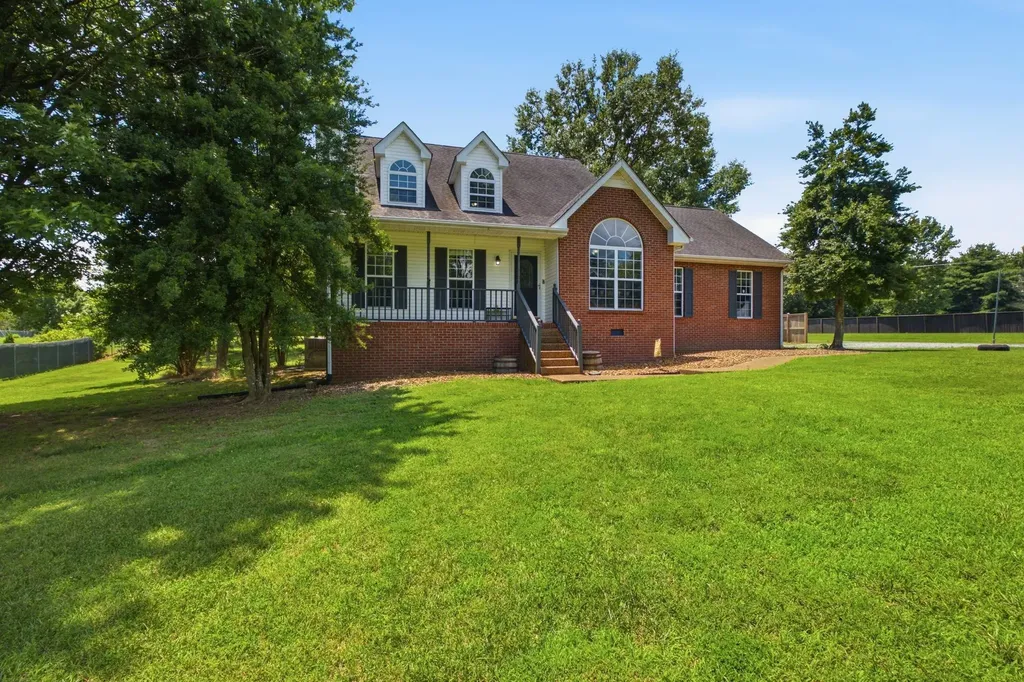 7301 W Cook Road Springfield TN 37172