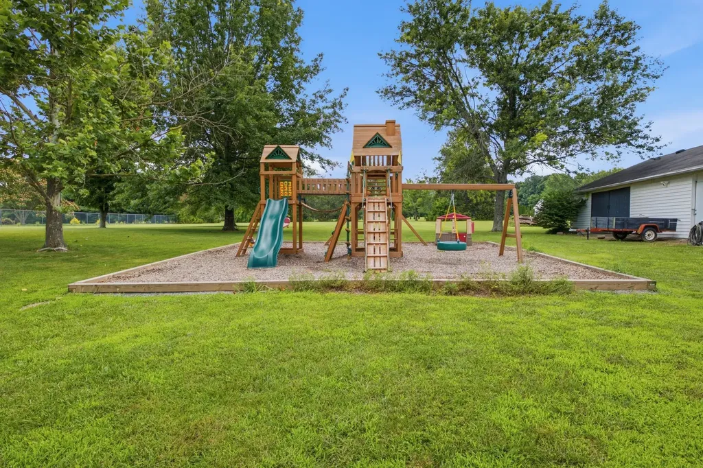 7301 W Cook Road Springfield TN 37172