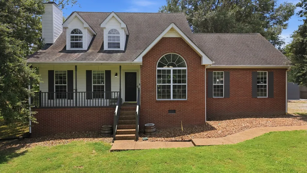 7301 W Cook Road Springfield TN 37172
