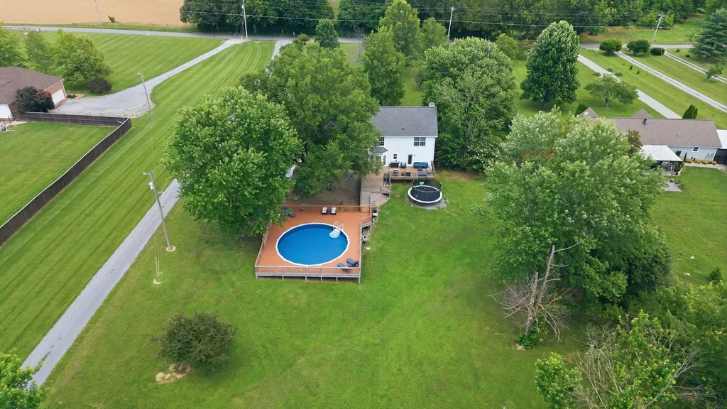 7301 W Cook Road Springfield TN 37172