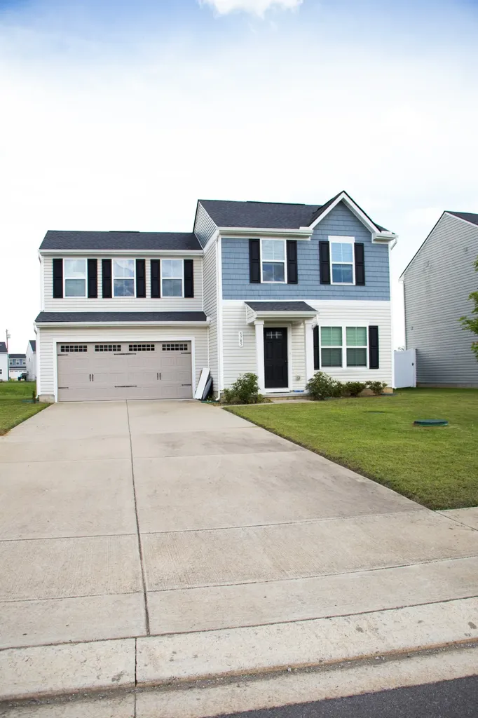 5745 Stardive Way Christiana TN 37037