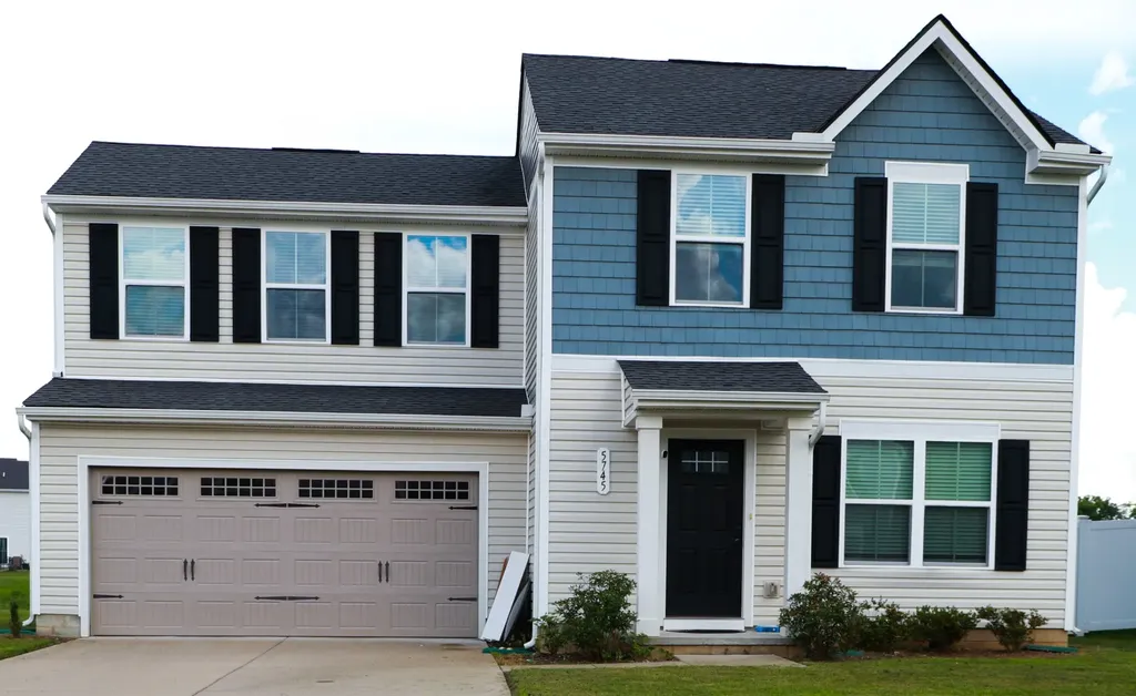 5745 Stardive Way Christiana TN 37037