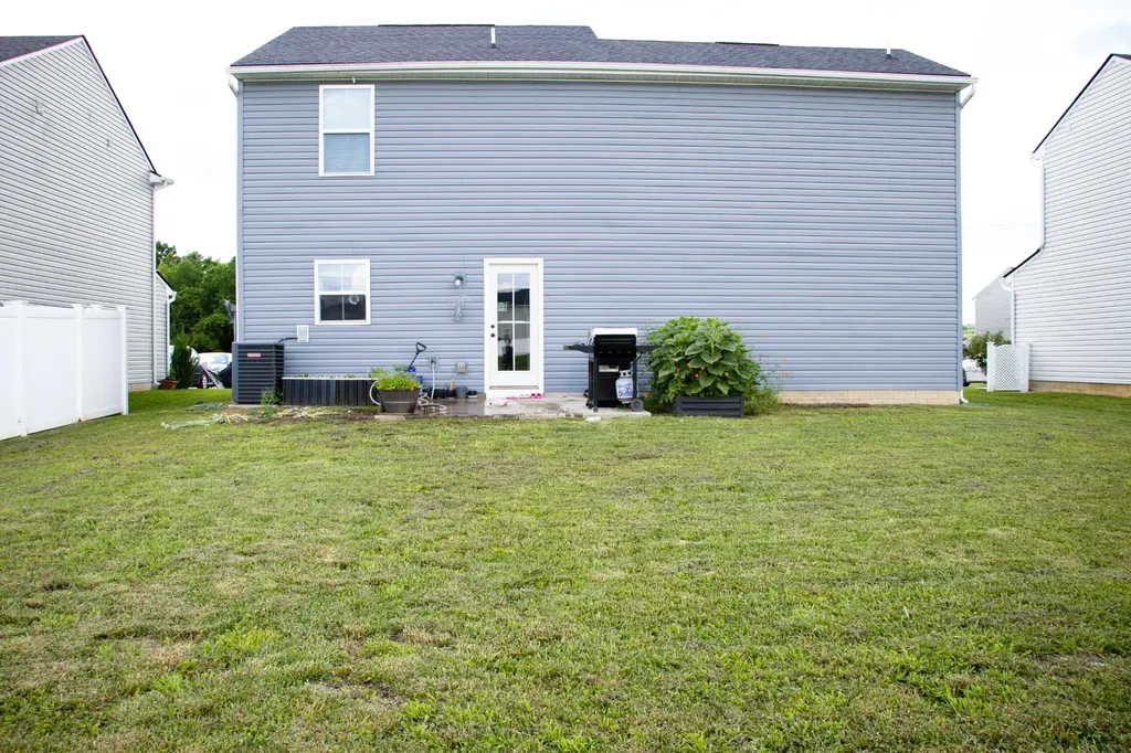 5745 Stardive Way Christiana TN 37037