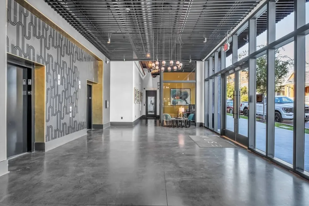 65 Lindsley Avenue Nashville TN 37210