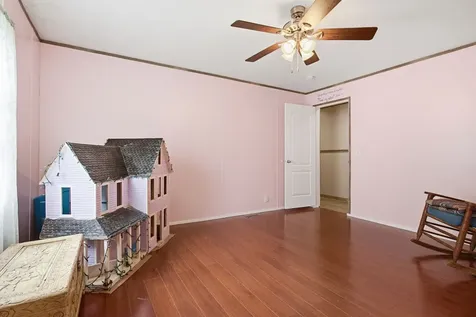 17627 Campbellsville Road Lynnville TN 38472