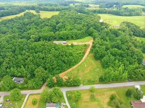 17627 Campbellsville Road Lynnville TN 38472
