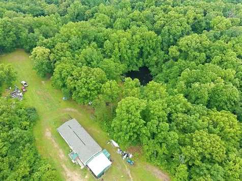 17627 Campbellsville Road Lynnville TN 38472