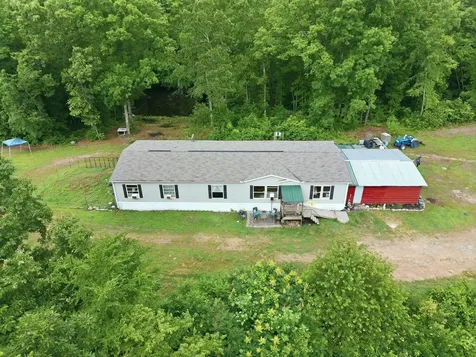 17627 Campbellsville Road Lynnville TN 38472
