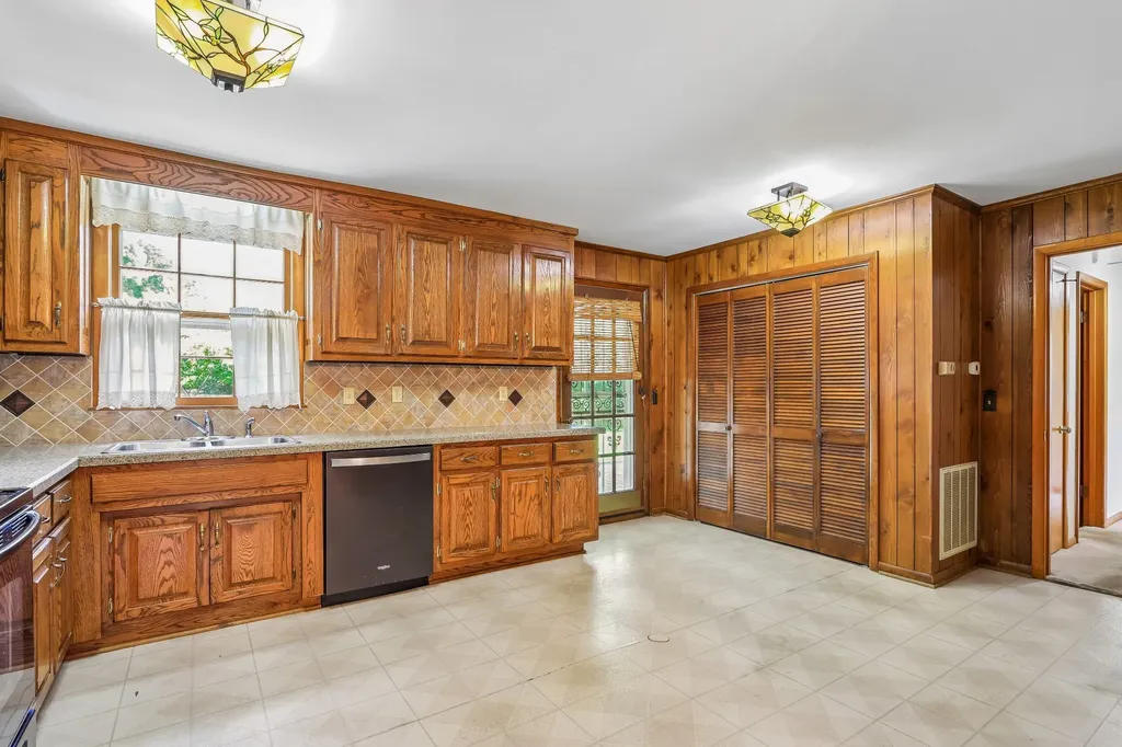 301 Raywood Court Nashville TN 37211