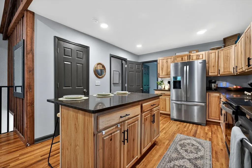 9388 Harrison Ferry Road Mcminnville TN 37110