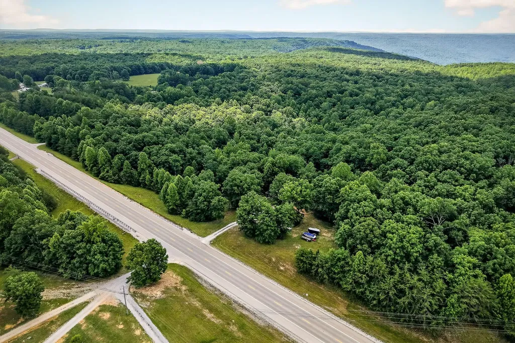 9388 Harrison Ferry Road Mcminnville TN 37110