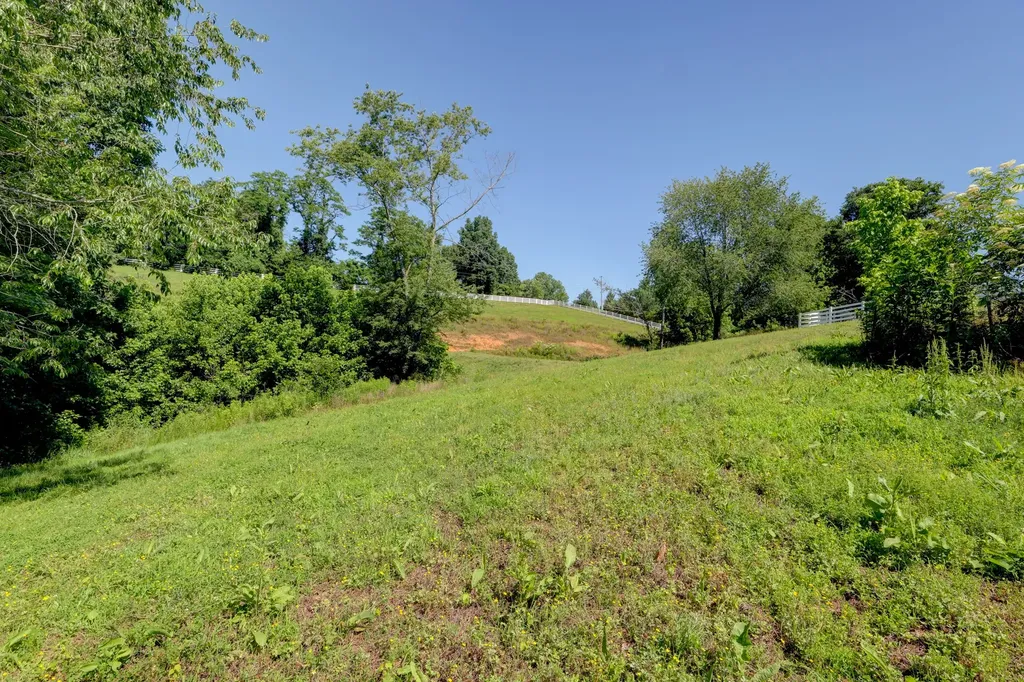 2251 Davidson Graveyard Road Clarksville TN 37043