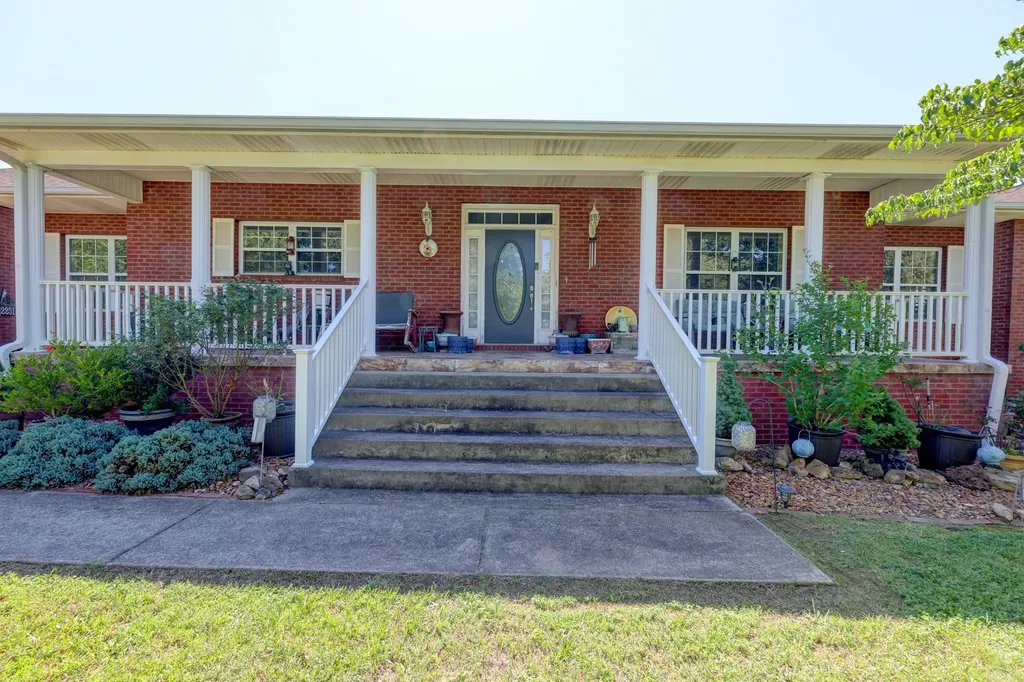 2251 Davidson Graveyard Road Clarksville TN 37043