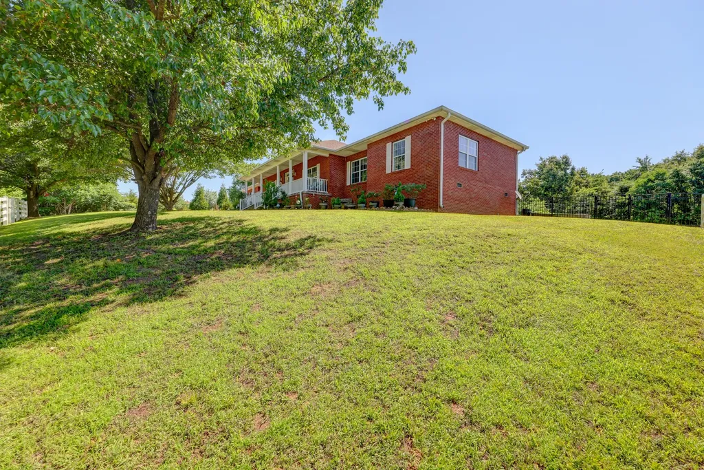 2251 Davidson Graveyard Road Clarksville TN 37043