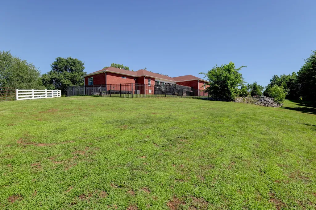 2251 Davidson Graveyard Road Clarksville TN 37043