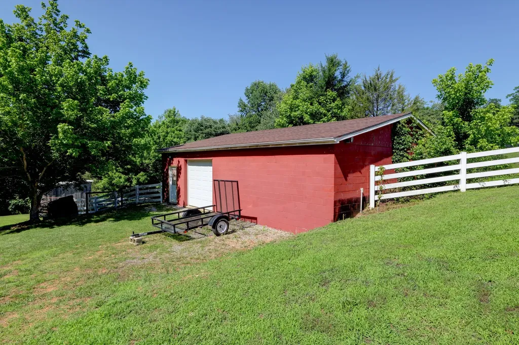 2251 Davidson Graveyard Road Clarksville TN 37043