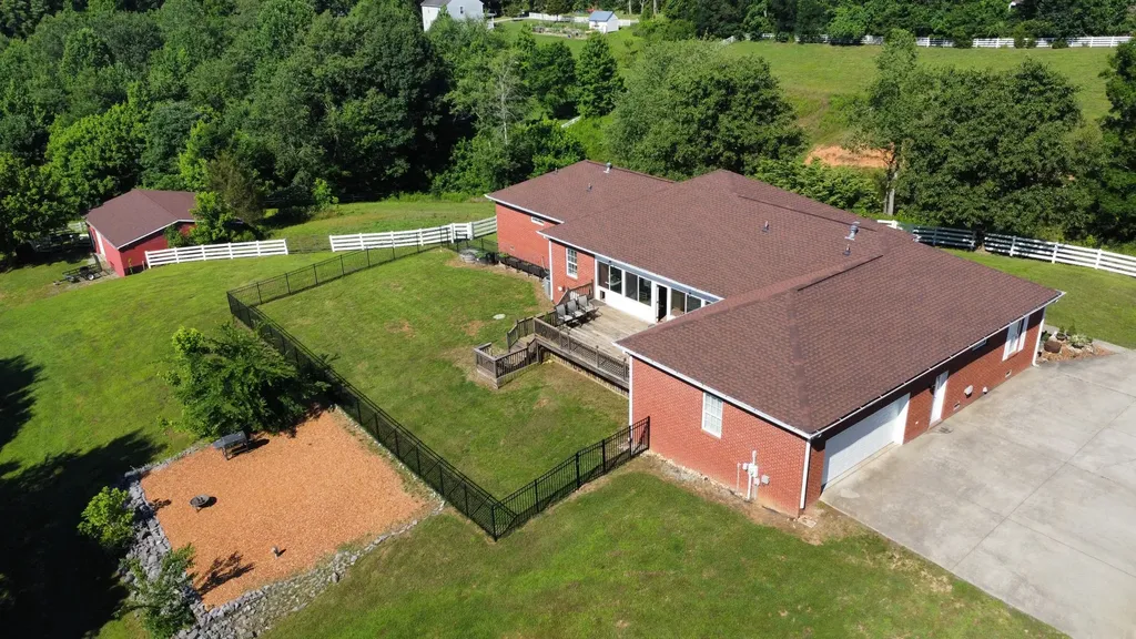 2251 Davidson Graveyard Road Clarksville TN 37043