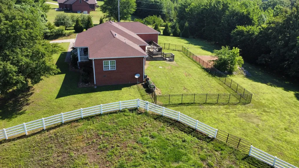 2251 Davidson Graveyard Road Clarksville TN 37043